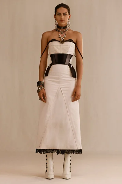 Look 19